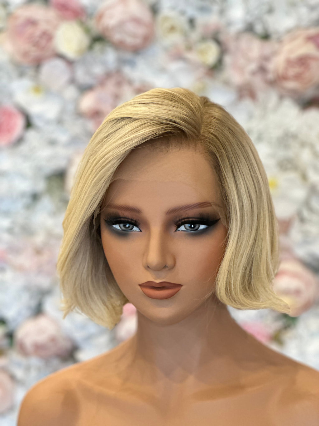 Sexy Blonde Bob
